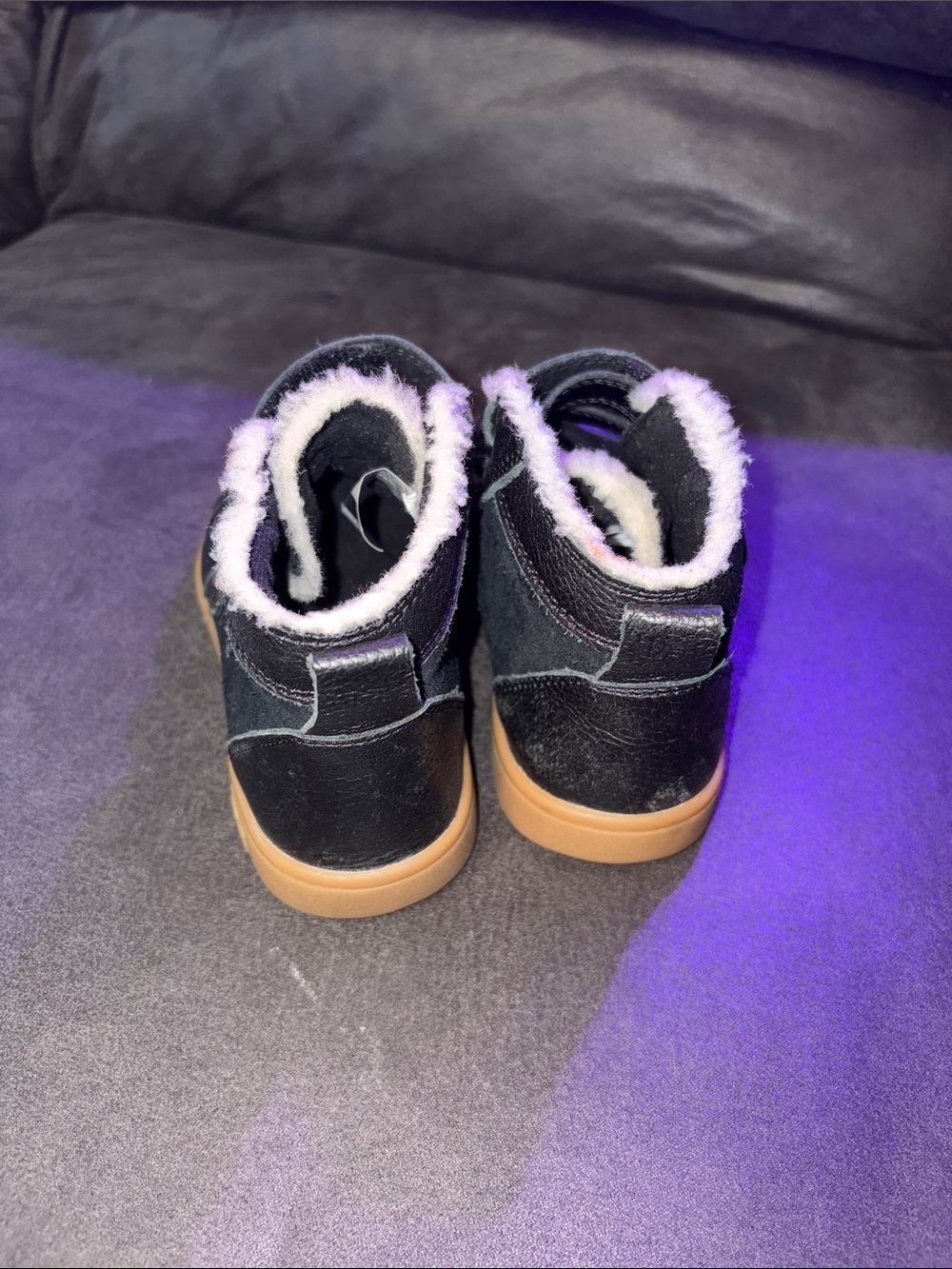 UGG Kids Black Sneakers with Green Outsole and Tan Midsole - Picture 3 of 4